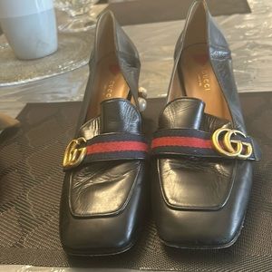 Preowned Gucci Shows in great condition